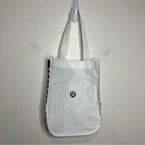 Lululemon‎ reusable bag small black & white